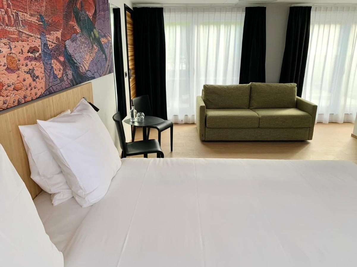 Comic Art Hotel Гент Экстерьер фото